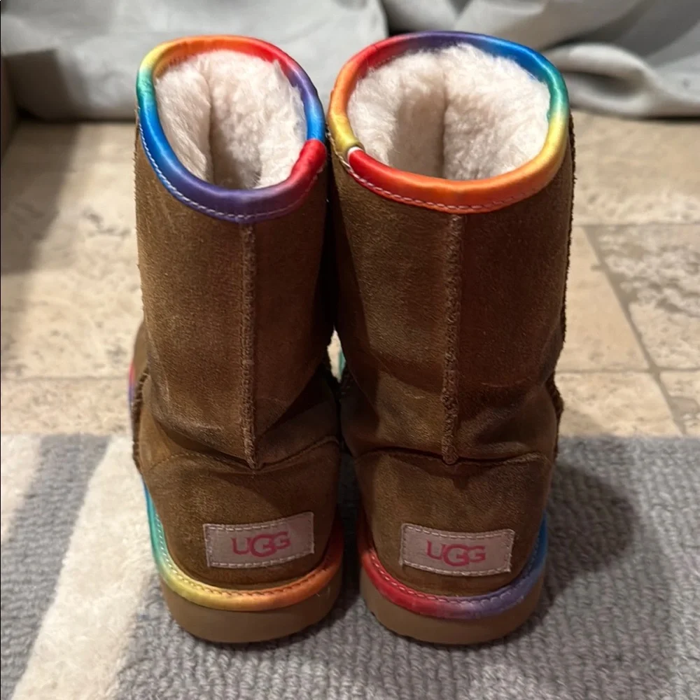 Amazing UGG Brown Boots with Rainbow Sole - Picture 3 of 8